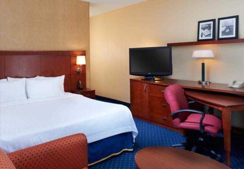 Courtyard By Marriott Minneapolis-St. Paul Airport Mendota Heights Bilik gambar